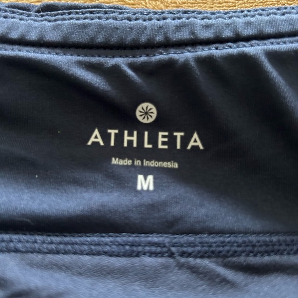 Athleta Side Pocket Tropea Vivid Ready Set Shorts Size M - Picture 4 of 5
